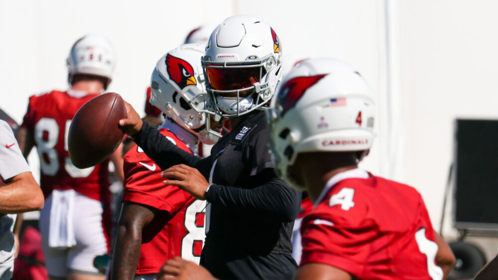 Pros outweigh cons of Cardinals rolling out Kyler Murray in 2023