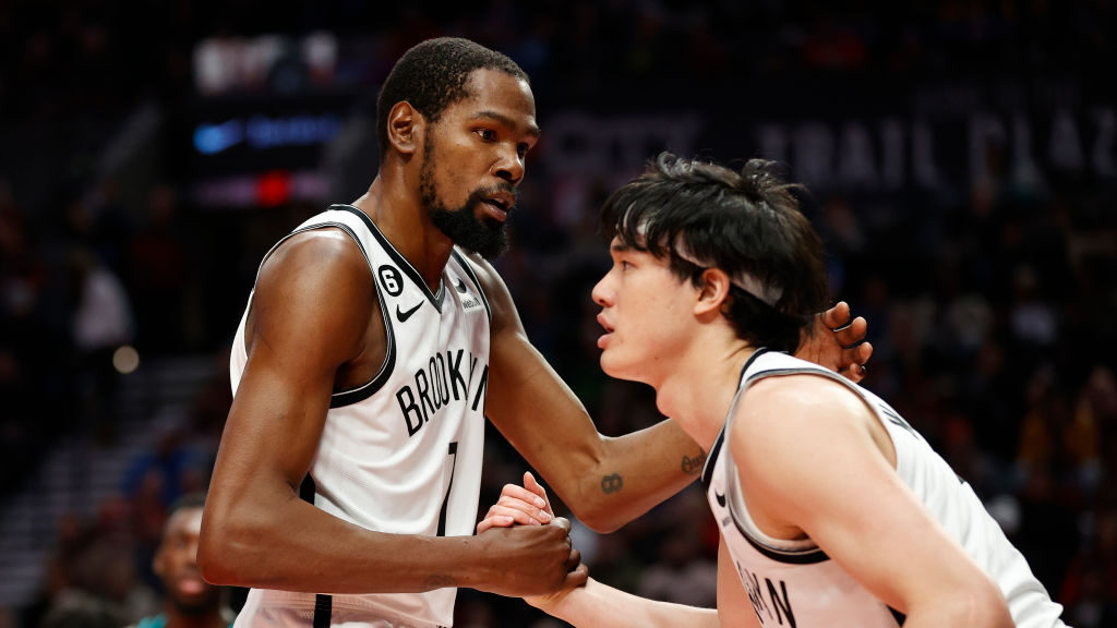 Kevin Durant, Yuta Watanabe reunite on Suns with great chemistry from Nets