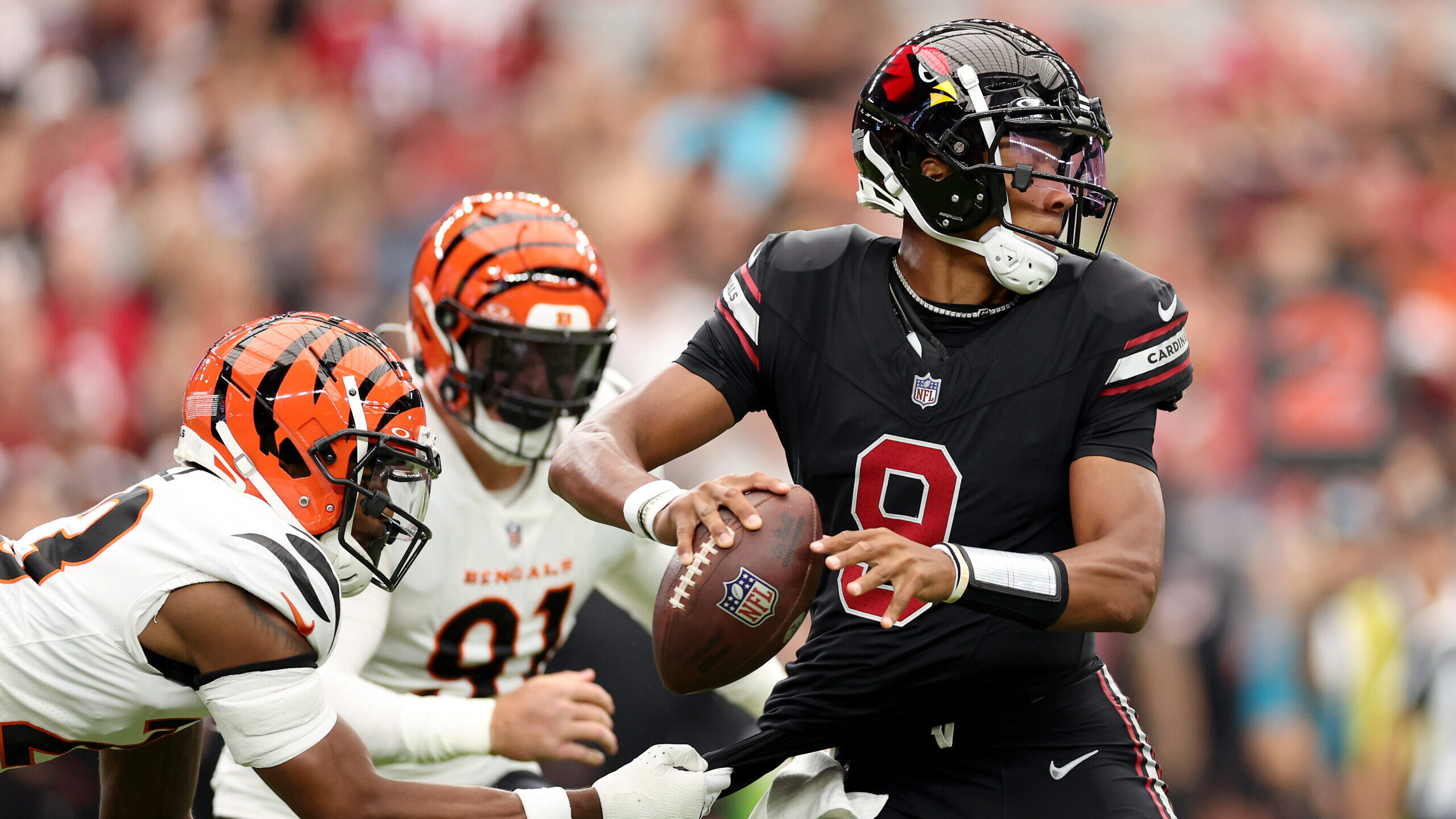 Costly Joshua Dobbs pick-6 difference of Cardinals' 1st half vs. Bengals