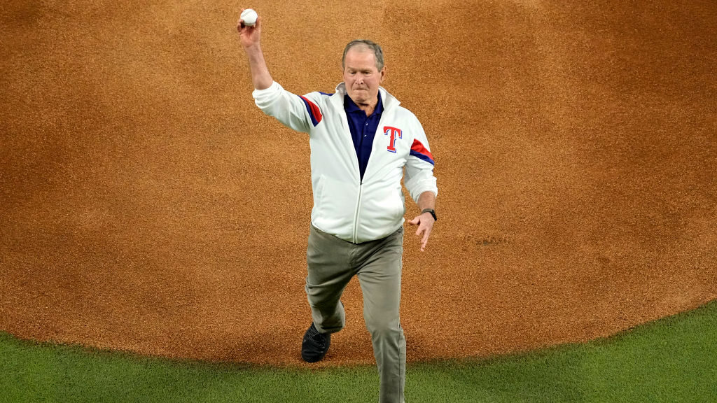 Former President W. Bush throws World Series 1st pitch