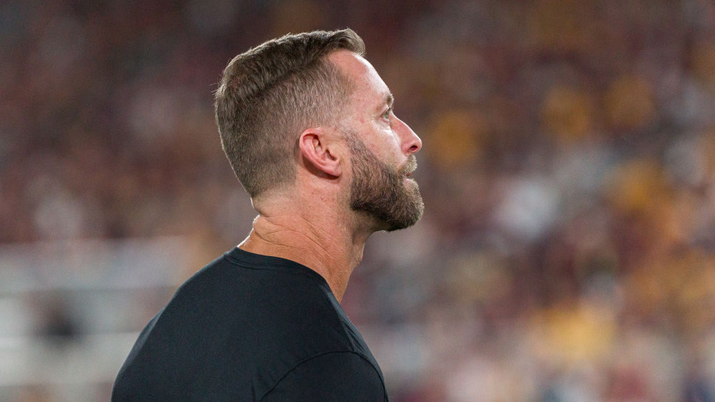 USC Trojans Senior Offensive Analyst Kliff Kingsbury watches from the sideline during the NCAA Coll...