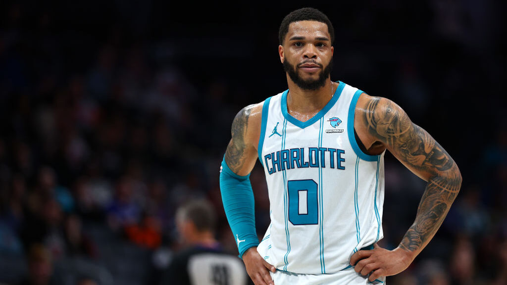 Miles Bridges will reportedly remain with the Charlotte Hornets at the trade deadline...