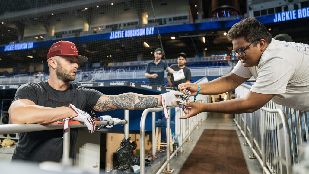 Which players did the Diamondbacks look up to growing up?
