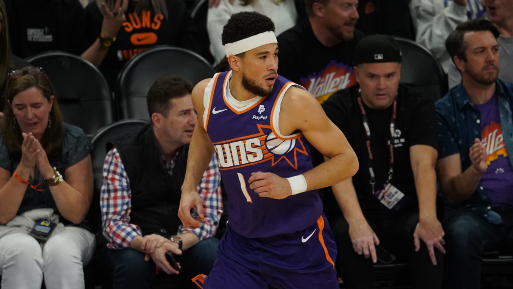 Devin Booker out for Suns-Pistons with right calf strain