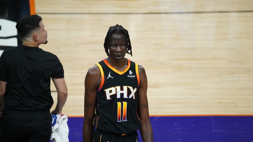 Suns' Bol Bol takes advantage of playoff minutes with transition dunk vs. Wolves