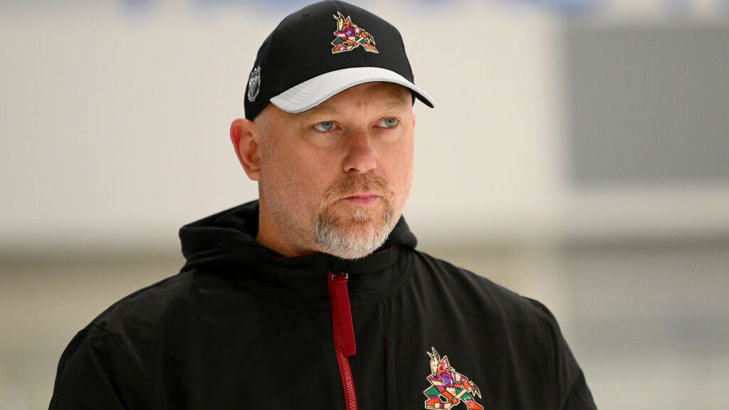 Arizona Coyotes' Andre Tourigny impressed with team's resiliency amid Utah relocation talks
