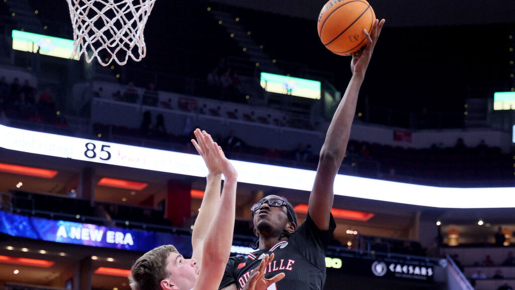 Grand Canyon basketball lands Louisville transfer, former 4-star recruit Dennis Evans