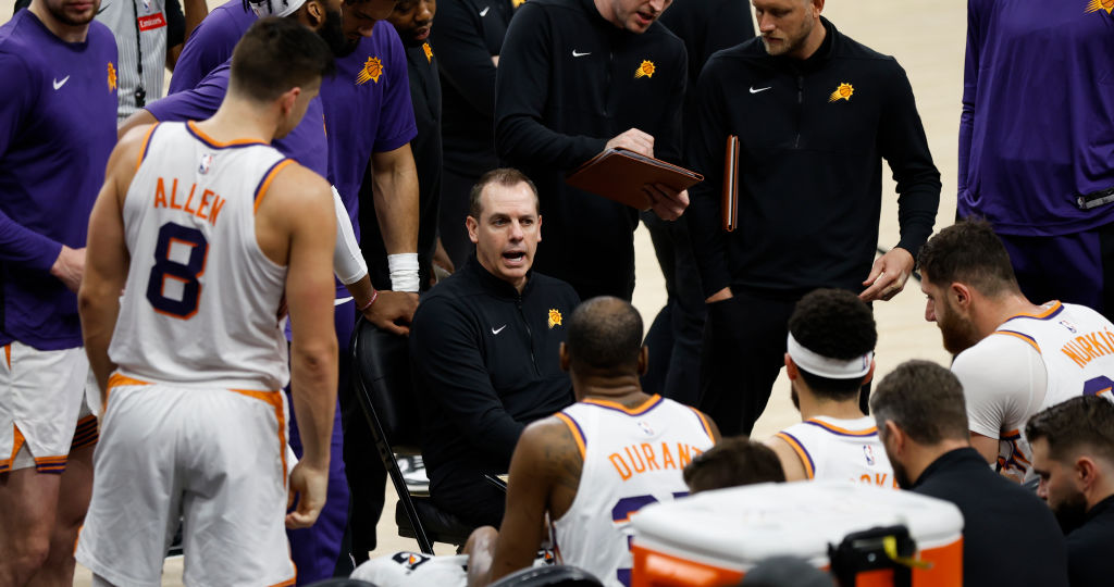 Head coach Frank Vogel of the Phoenix Suns address his team during game against the San Antonio Spu...