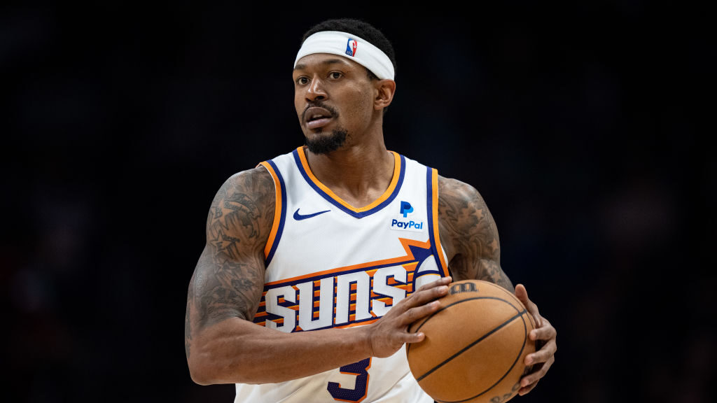 Bradley Beal leads big-time Suns response in ugly win vs. Kings