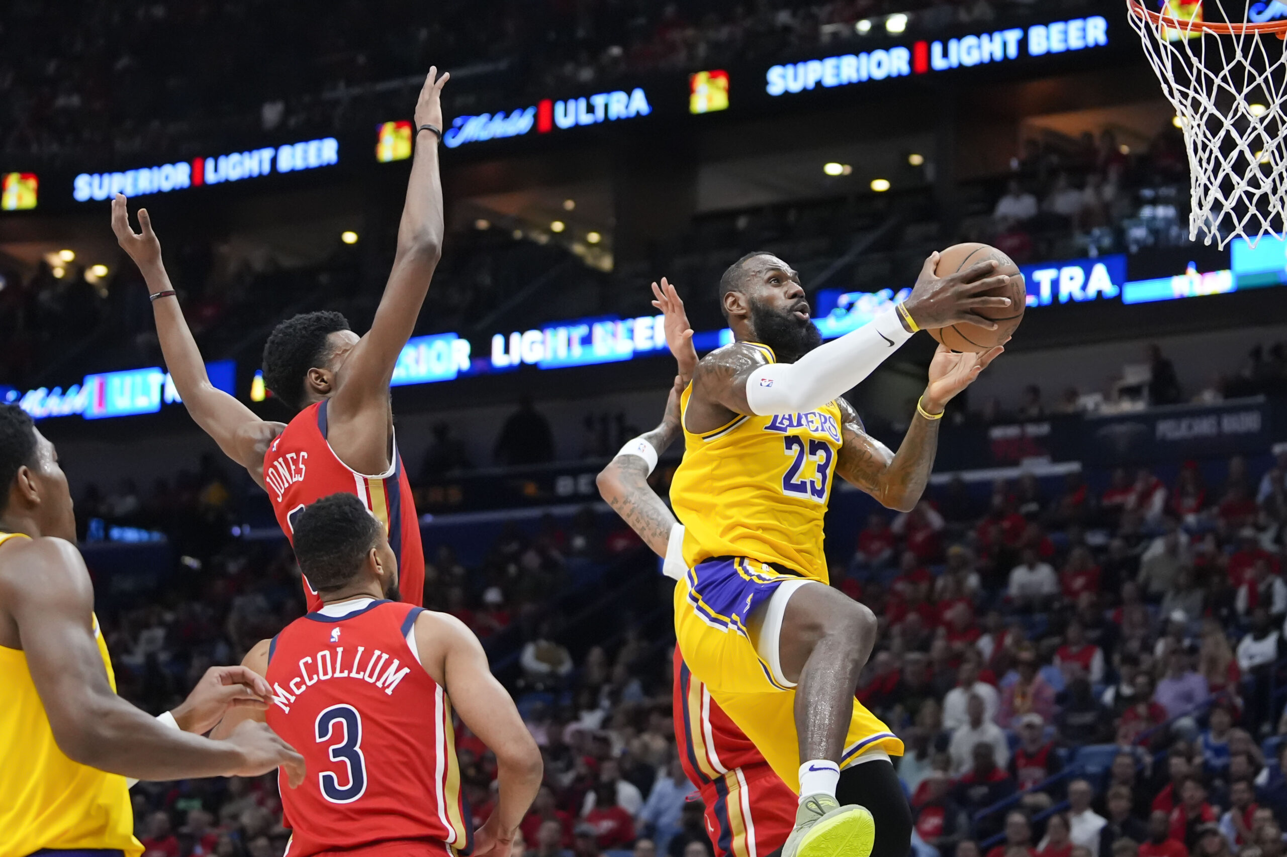LeBron James and the Lakers secure a playoff berth with win over the Pelicans