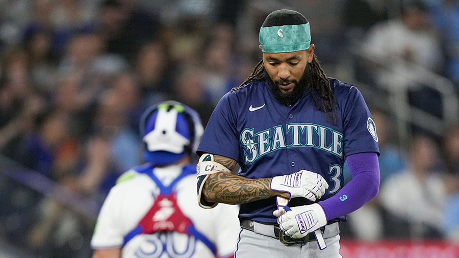 J.P. Crawford of the Seattle Mariners reacts after grounding out on April 9, 2024. (Kevin Sousa/Get...