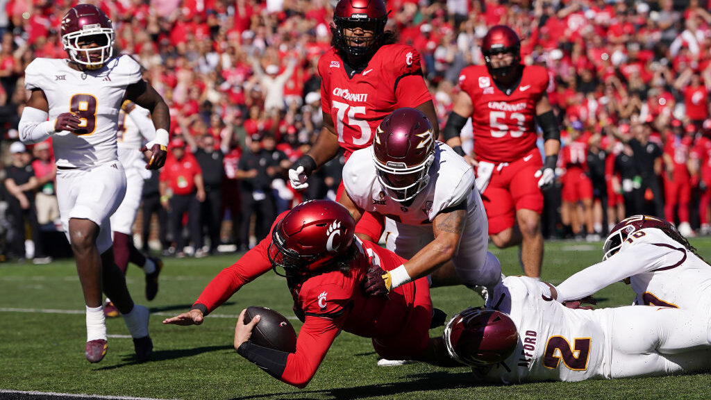 Cincinnati QB Brendan Sorsby vs. Arizona State...