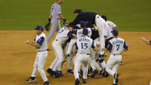 Diamondbacks plan to reunite 2001 World Series team for 25th anniversary vs. Yankees