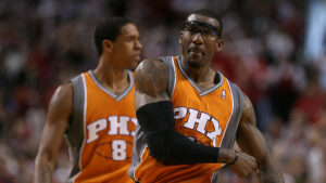 Suns great Amar'e Stoudemire elected to Naismith Basketball Hall of Fame class of 2026