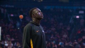 Suns' Khaman Maluach making 1st NBA start vs. Mavericks