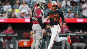 Diamondbacks suffer worst loss of season, blowing 6-run lead to Orioles