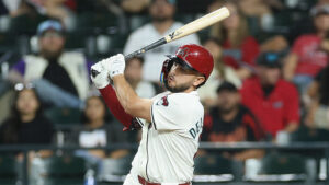 Adrian Del Castillo returns to key role in middle of Diamondbacks' lineup