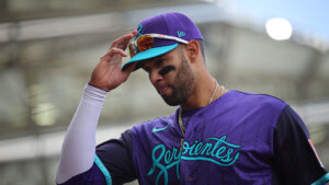 Lourdes Gurriel Jr. exits Diamondbacks-Rockies with hamstring injury