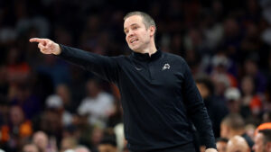Suns' Jordan Ott finishes top 5 in Coach of the Year voting