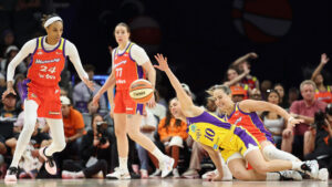 Mercury wearing throwback uniforms can't overcome lopsided 2nd quarter in loss to Sparks