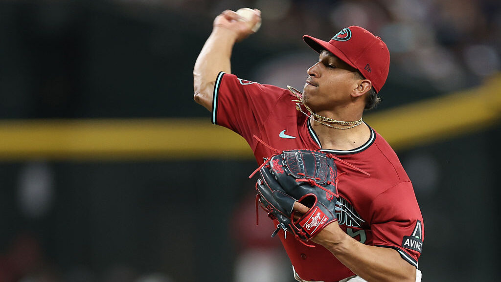 Relief pitcher Yilber Díaz #45 of the Arizona Diamondbacks...