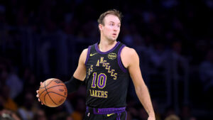 Suns signing guard Luke Kennard to 2-year deal