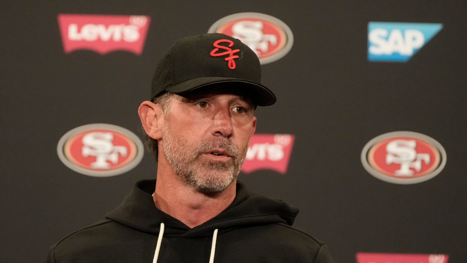 49ers coach Kyle Shanahan hurt in a car crash...