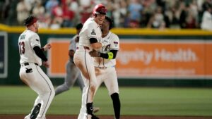 Max Kepler walks off Cardinals, as Diamondbacks come back from 7 runs down