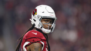 Former Cardinals WR DeAndre Hopkins working with Patriots coaching staff