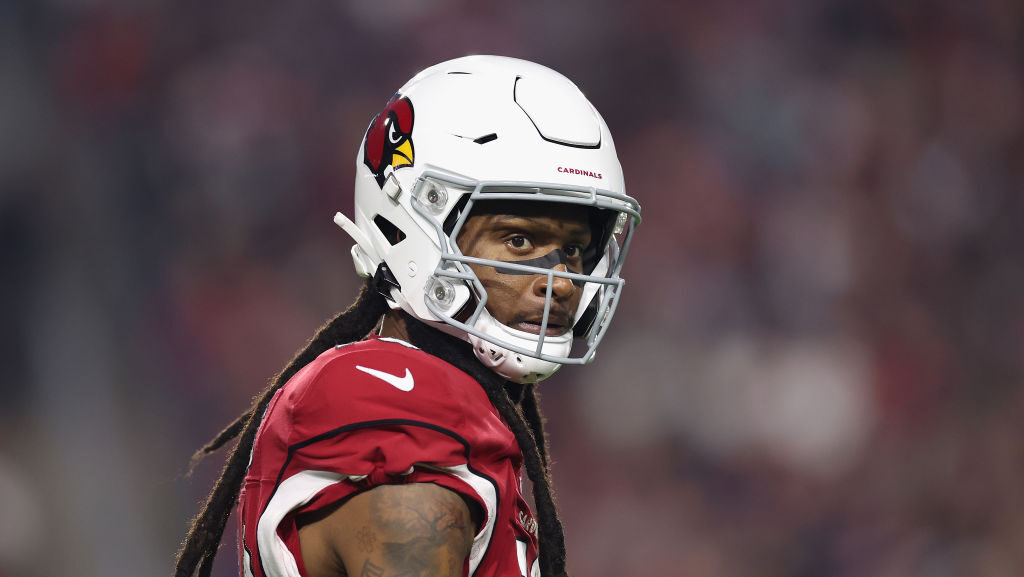 Report: Former Cardinals WR DeAndre Hopkins working with Patriots coaching staff...