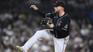 Merrill Kelly appears to be turning corner as Diamondbacks salvage series tie with Padres