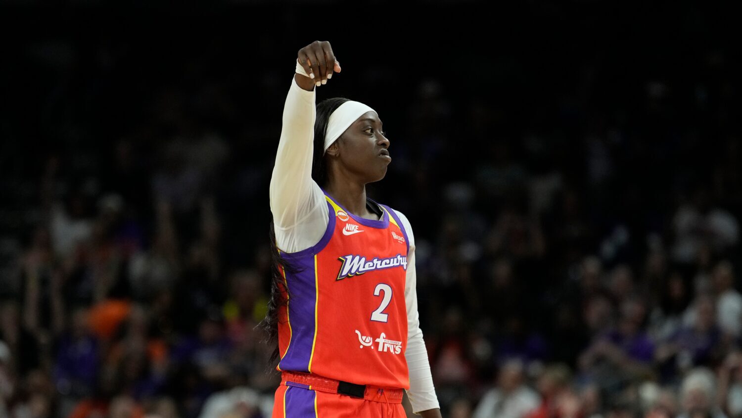 Mercury win third straight game...