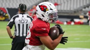 Why be a jerk? Tyler Allgeier embracing RB tandem with Jeremiyah Love
