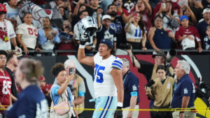 Navajo Nation shows out at Cardinals game to support Cowboys’ Shiyazh Pete