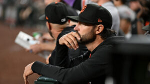 Giants manager Tony Vitello ejected early vs. Diamondbacks