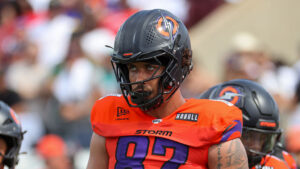 Cardinals sign TE Shane Bowman, LB Eugene Asante