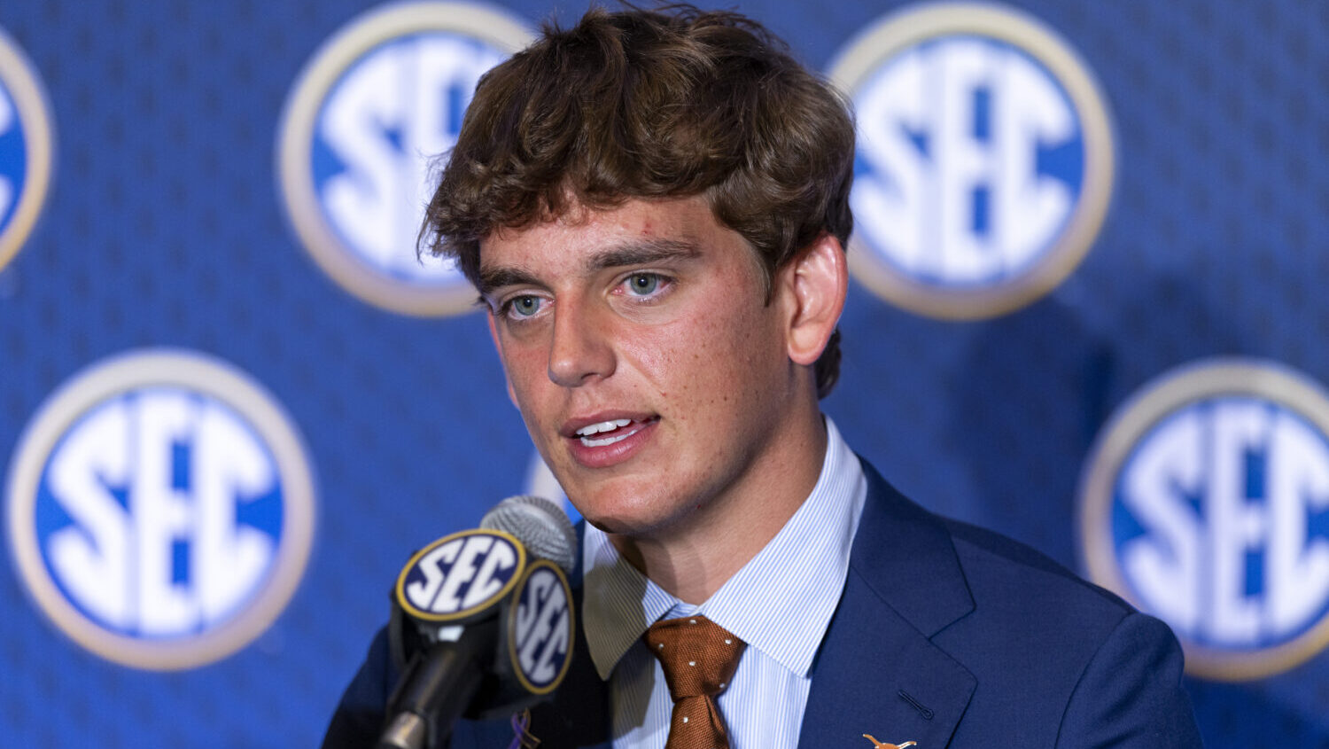 The Cardinals are projected to select Texas quarterback Arch Manning with their first-round pick....