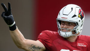 Cardinals TE Trey McBride breaks top 15 on NFL top 100 players ahead of 2026 season