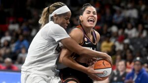 Kelsey Plum leads Mercury scorers in 1st start, Phoenix falls to Dream