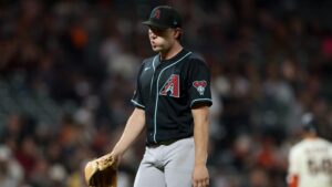 Diamondbacks offense unable to break through in matchup of rookie pitchers, split series with Giants