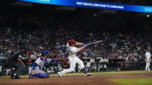 Diamondbacks’ Ryan Waldschmidt hits walk-off home run in stunning comeback over Cubs
