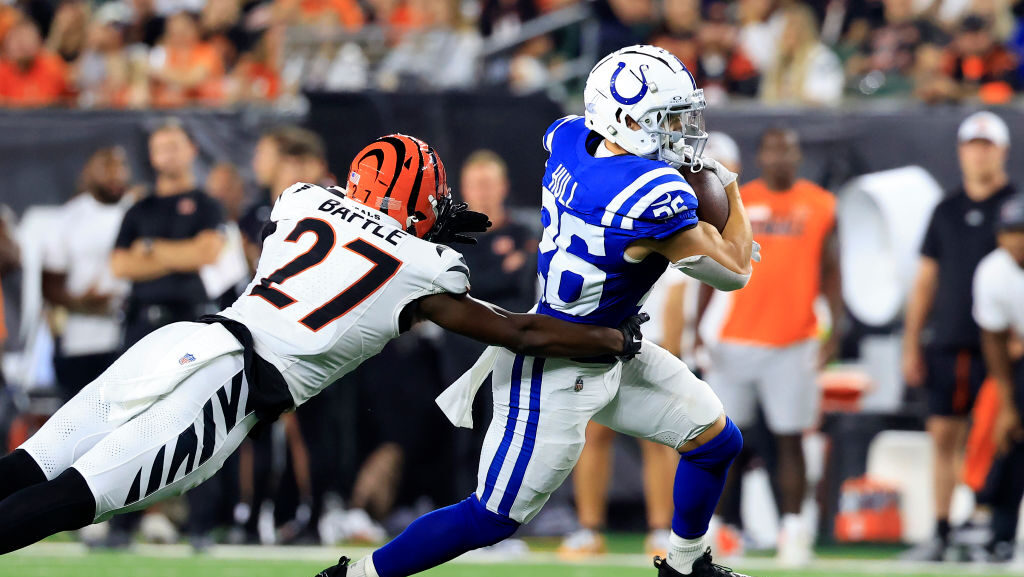 Cardinals claim RB Evan Hull, DT Cam Horsley off waivers