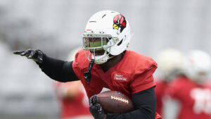Cardinals’ Jeremiyah Love goes airborne, flexes intangibles vs. Raiders