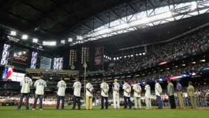 The 2001 Diamondbacks’ group chat is buzzing ahead of anniversary