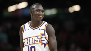 Fans react to Khaman Maluach, Oso Ighodaro as candidates to replace Mark Williams in Phoenix Suns’ lineup
