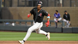 Diamondbacks prospect goes on award-winning home run spree