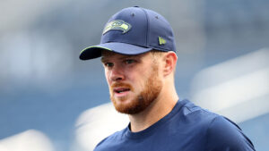 Report: Seahawks QB Sam Darnold out for Week 2 against Cardinals, could miss 4-6 weeks