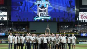‘Goosebumps’: 2001 Diamondbacks share memories of iconic Game 7, reunite at Chase Field