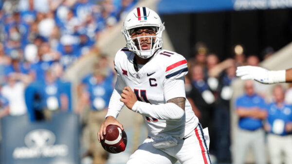 Noah Fifita #11 of the Arizona Wildcats