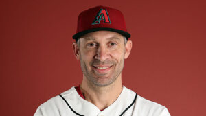 Diamondbacks retaining hitting coach Joe Mather